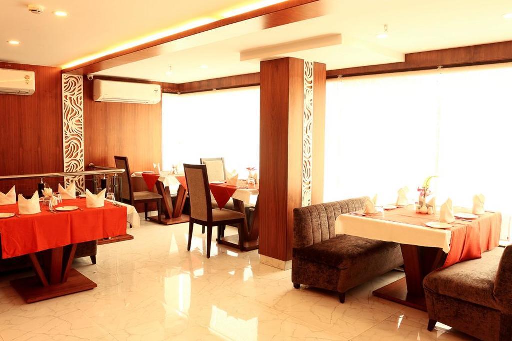 Oyo 1522 Npg Hotel Kalkuta Zewnętrze zdjęcie